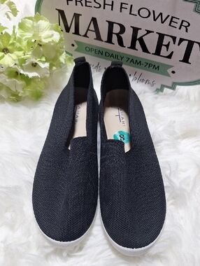 Tahari Black Knit Slip-On Sneakers with White Sole